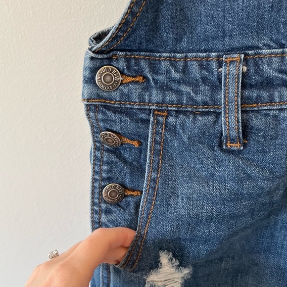 Old Navy Distressed Denim Overall Shorts - Picture 5 of 11